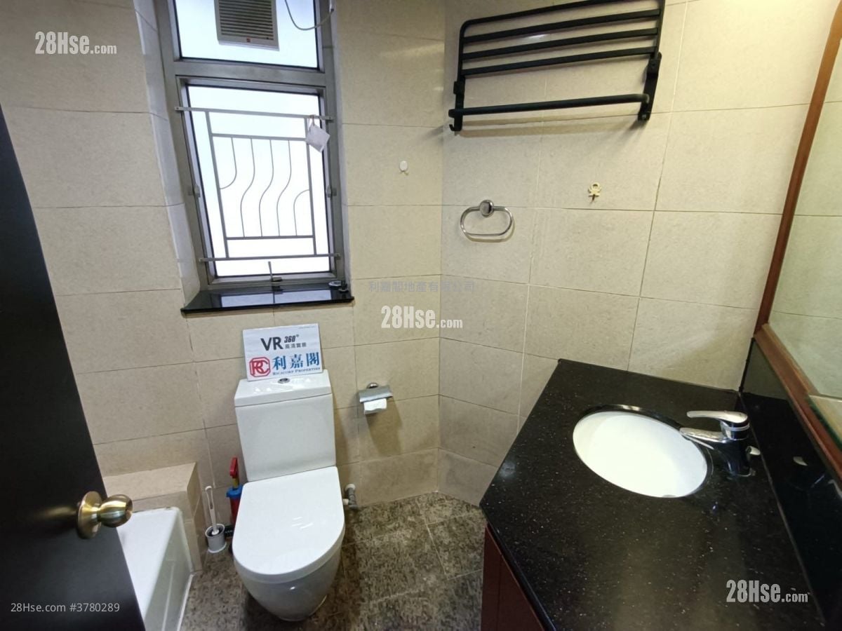 Sorrento Sell 3 Bedrooms , 2 Bathrooms 849 ft²