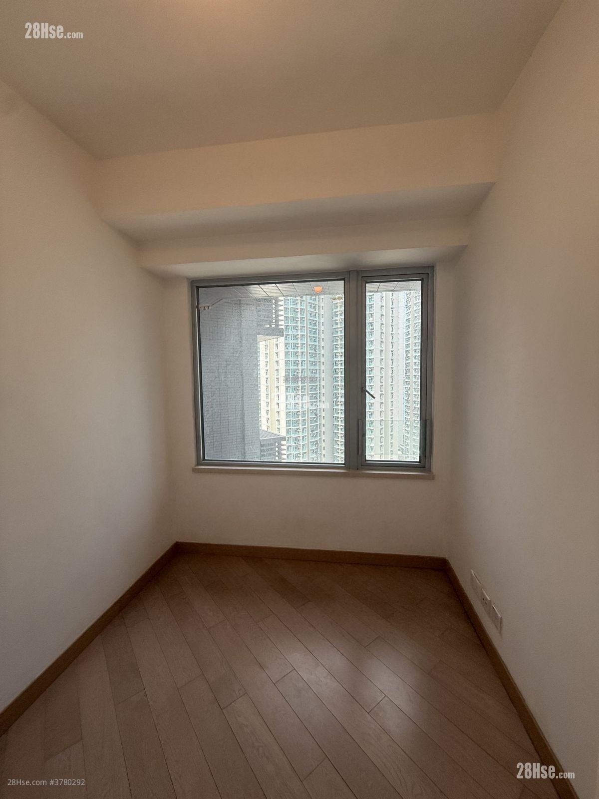 东环 租盘 3 房 , 1 浴室 483 平方尺