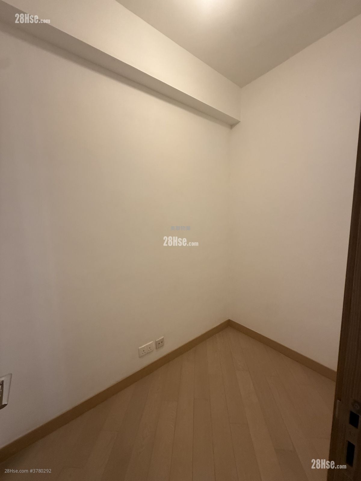 东环 租盘 3 房 , 1 浴室 483 平方尺