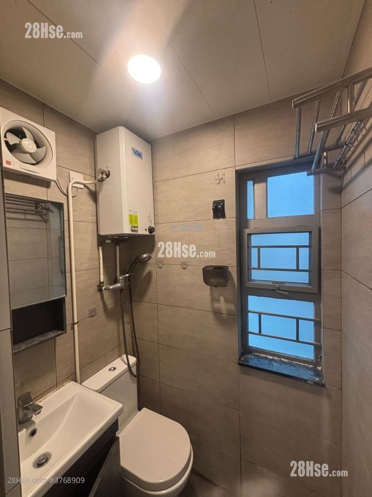 村屋 租盘 2 房 , 1 浴室 600 平方尺