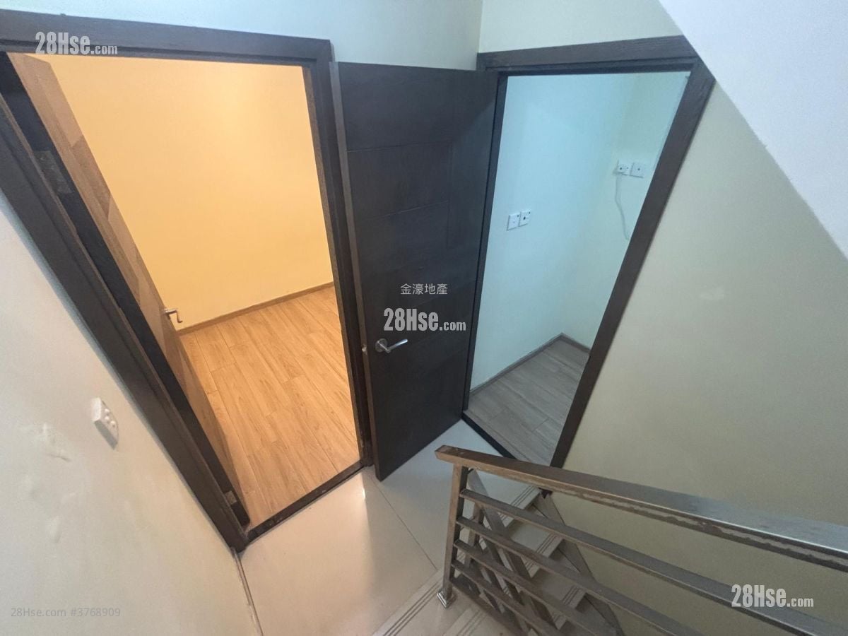 村屋 租盘 2 房 , 1 浴室 600 平方尺