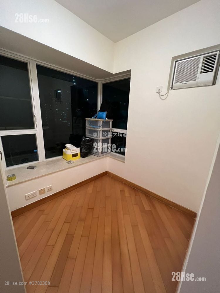 MOD 595 售盘 2 房 , 1 浴室 483 平方尺