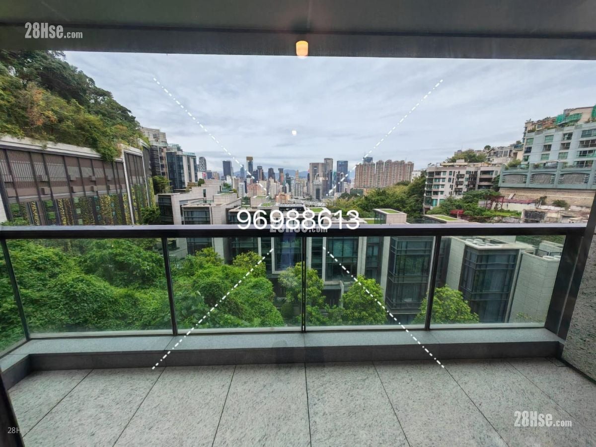 Central Peak Rental 4 Bedrooms , 3 Bathrooms 2,104 ft²