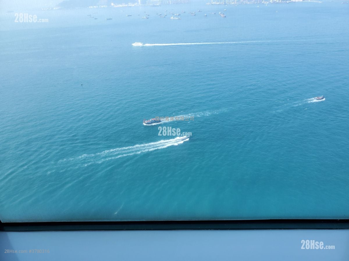 高逸华轩 售盘 3 房 , 2 浴室 714 平方尺