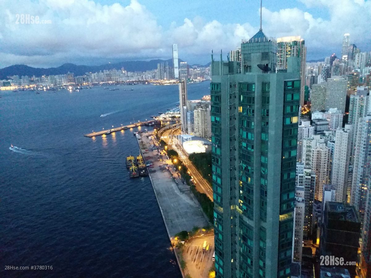 高逸华轩 售盘 3 房 , 2 浴室 714 平方尺