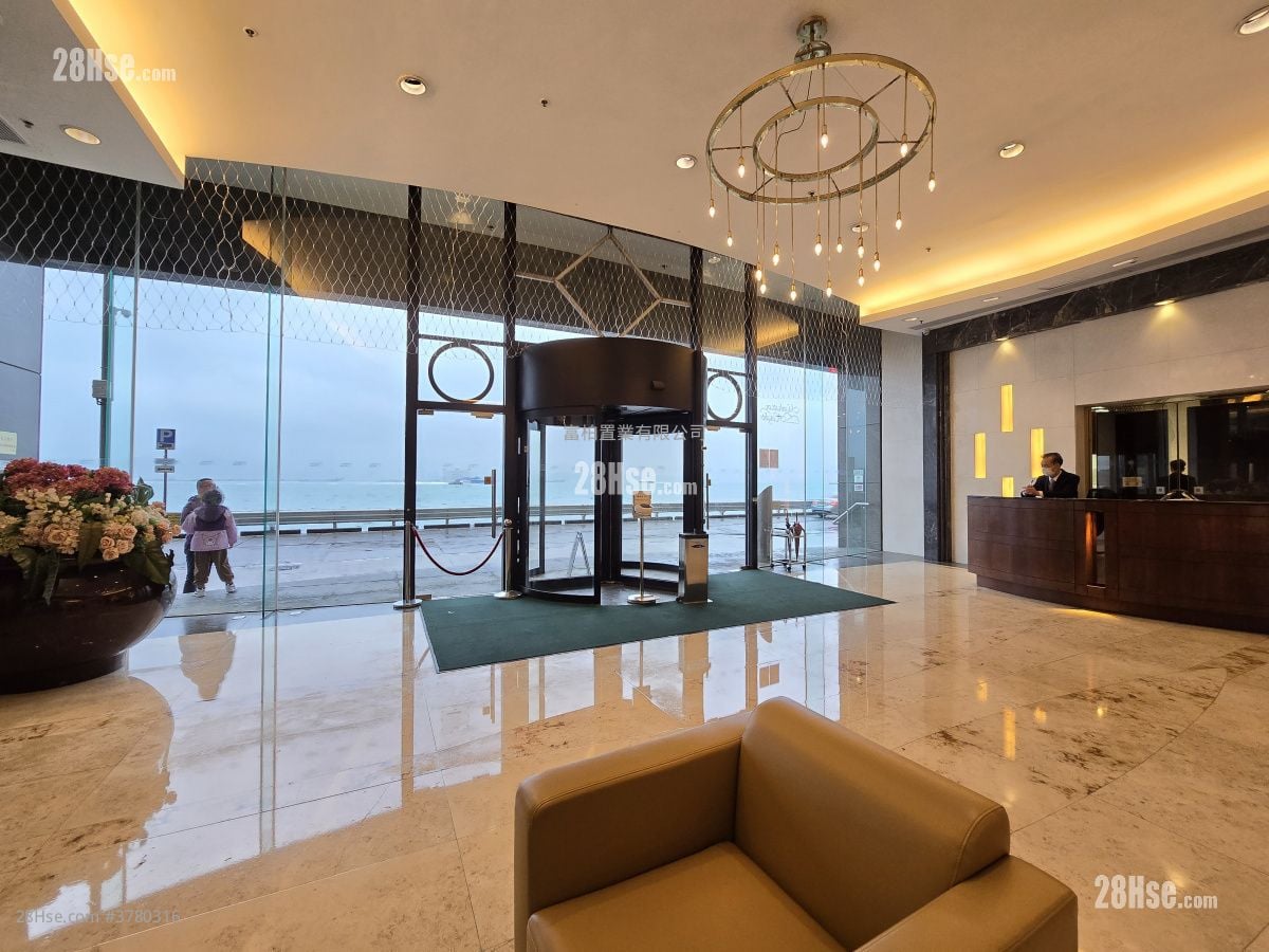 高逸华轩 售盘 3 房 , 2 浴室 714 平方尺