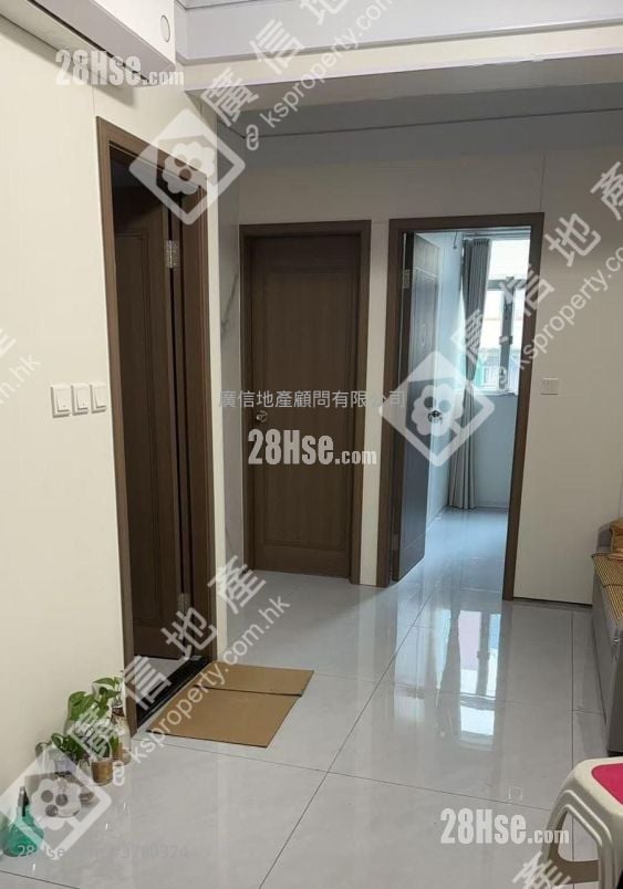 Wing Tak Building Sell 3 Bedrooms , 2 Bathrooms 550 ft²