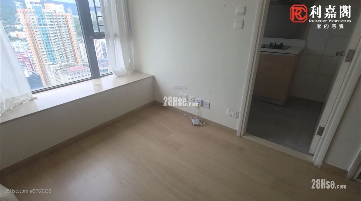 H Cube Sell 2 Bedrooms , 1 Bathroom 395 ft²