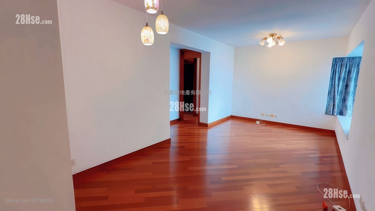 The Long Beach Sell 3 Bedrooms , 2 Bathrooms 816 ft²