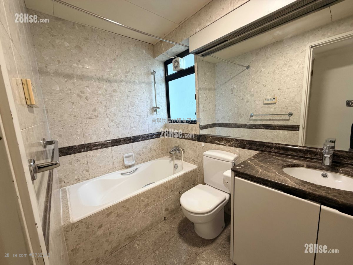 悠然山庄 售盘 3 房 914 平方尺