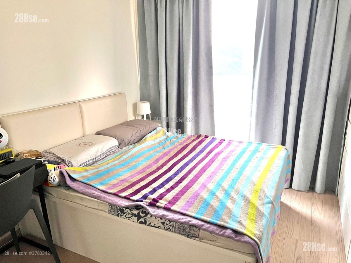 Sea To Sky Sell 786 ft²