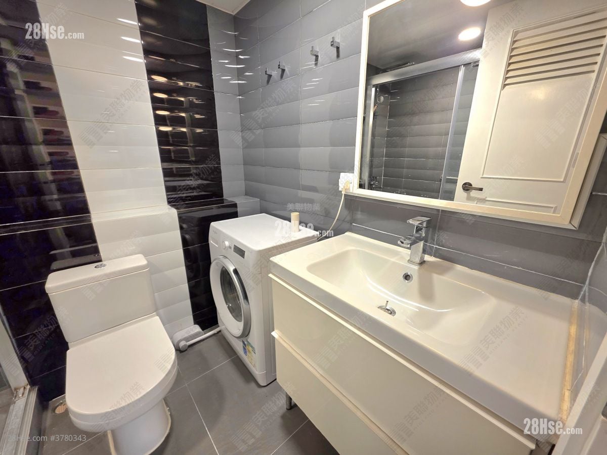 浴室: 映湾园 租盘 2 房 , 1 浴室 518 平方尺