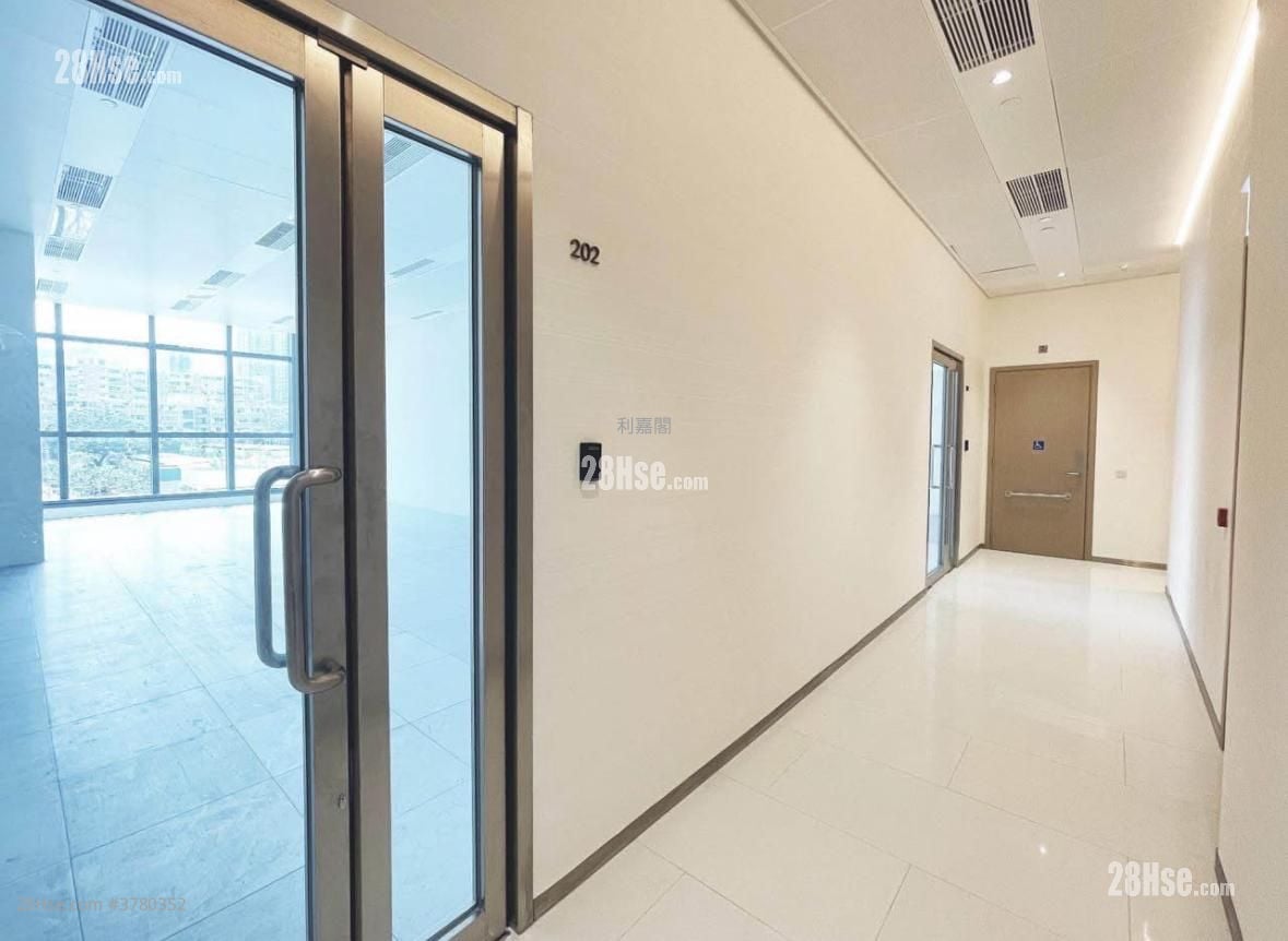 Tsuen Wan International Centre Sell 900 ft²