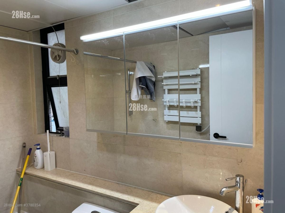 Park Island Sell 3 Bedrooms , 2 Bathrooms 707 ft²