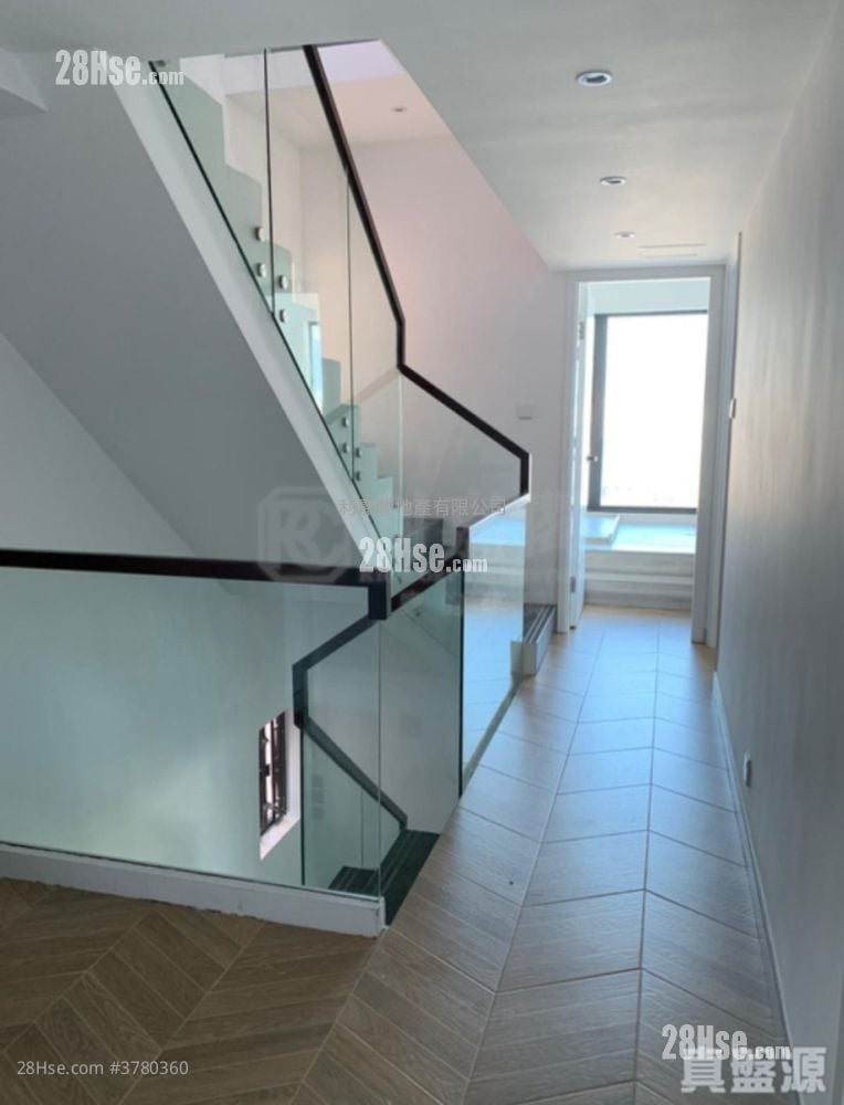 御龙居 售盘 4 房 , 3 浴室 1,591 平方尺