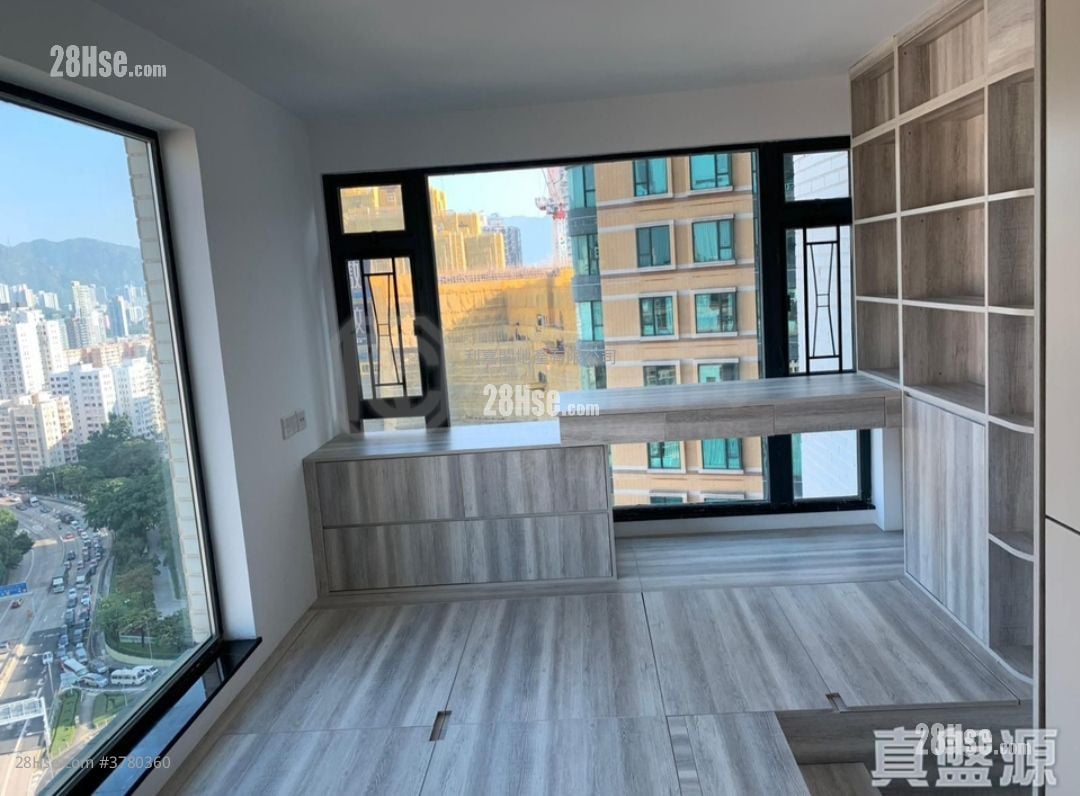 御龙居 售盘 4 房 , 3 浴室 1,591 平方尺