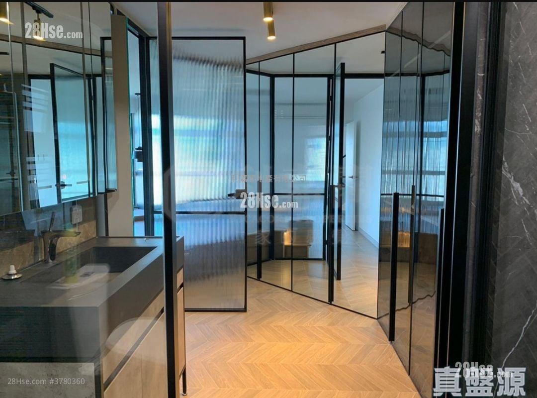 御龙居 售盘 4 房 , 3 浴室 1,591 平方尺