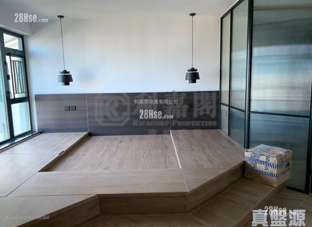 御龙居 售盘 4 房 , 3 浴室 1,591 平方尺