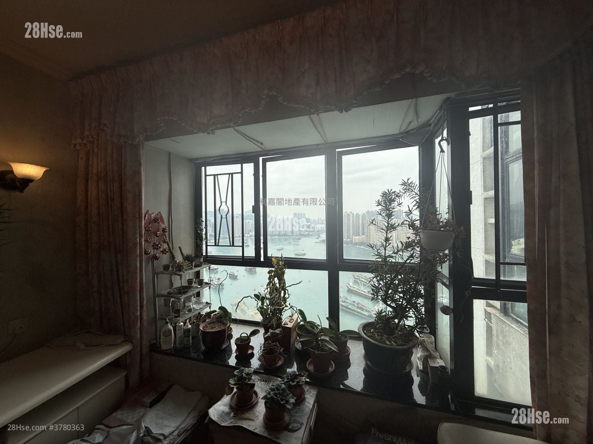 Bayview Garden Sell 3 Bedrooms , 2 Bathrooms 773 ft²