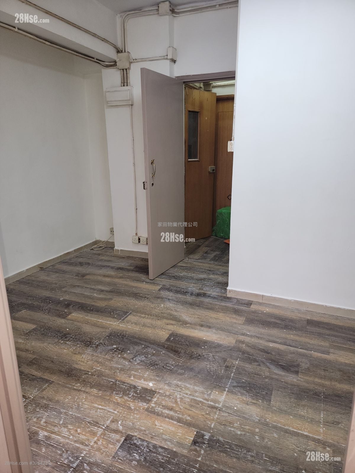 唐楼 租盘 2 房 , 1 浴室 280 平方尺