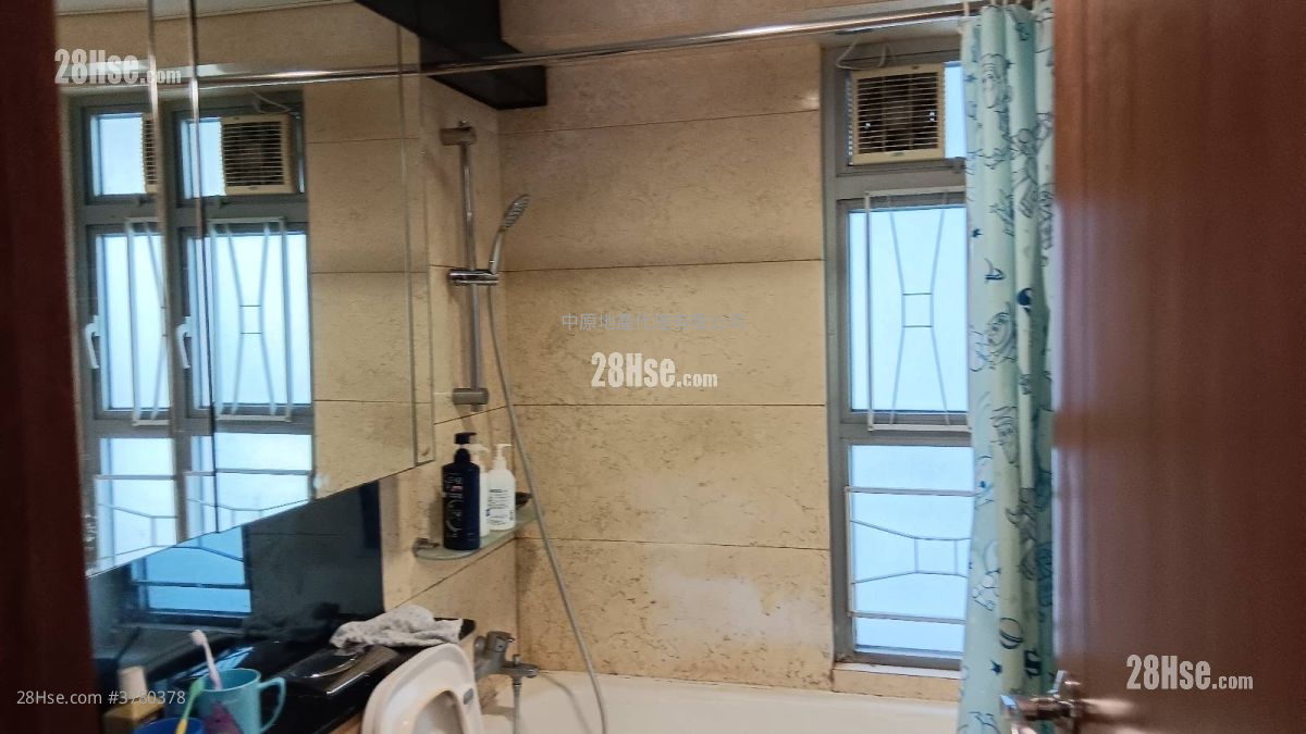 Southern Lodge Sell 2 Bedrooms 517 ft²