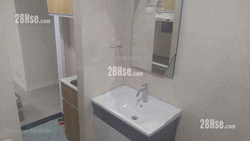 Tai Koon Mansion Sell 2 Bedrooms , 1 Bathroom 460 ft²