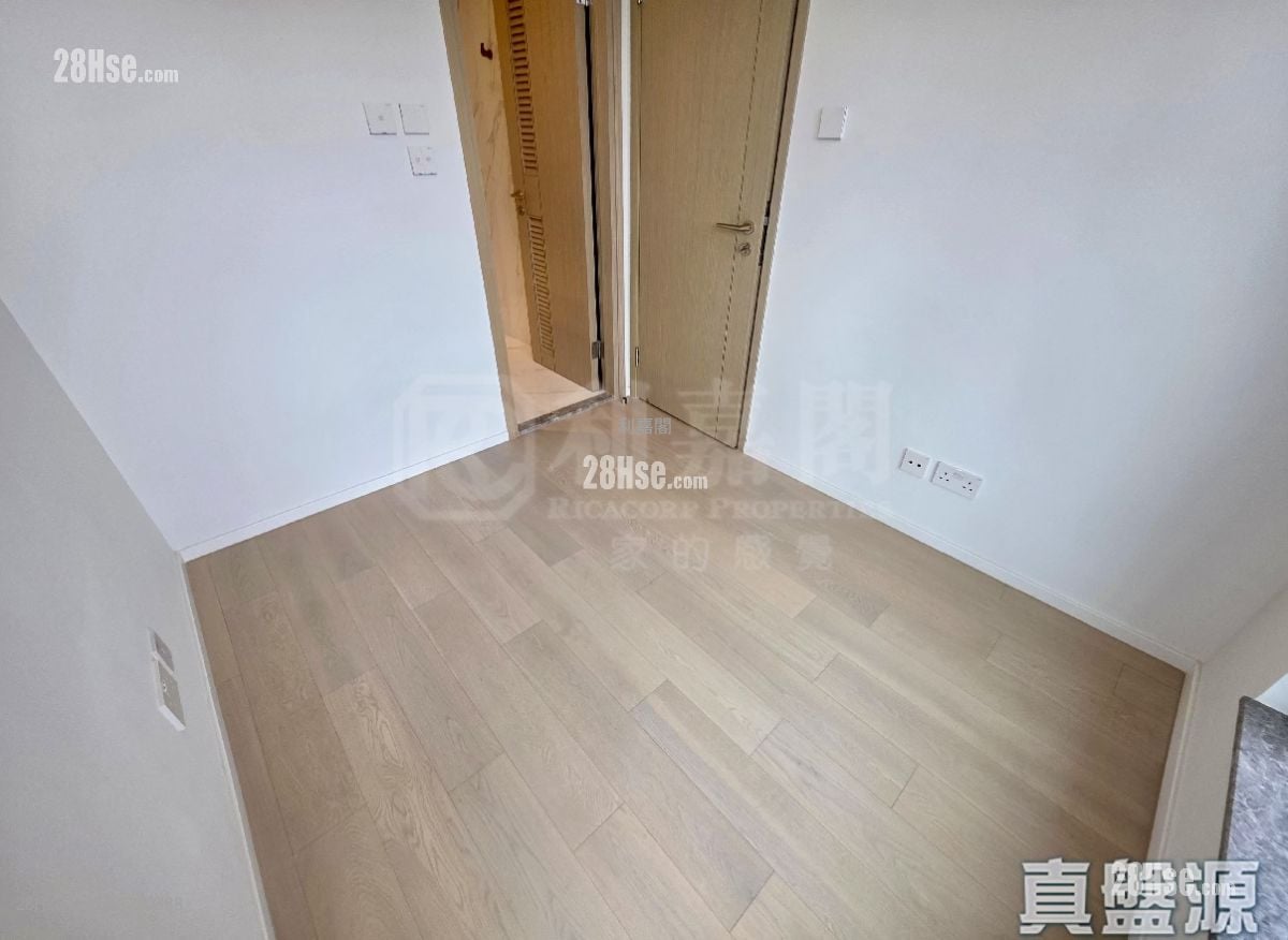 Double Coast 售盘 1 房 325 平方尺