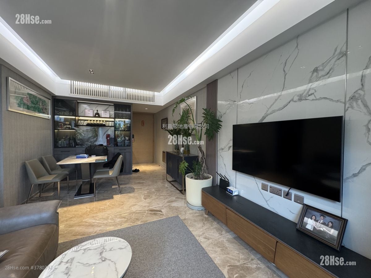 Mantin Heights Rental 3 Bedrooms , 3 Bathrooms 943 ft²