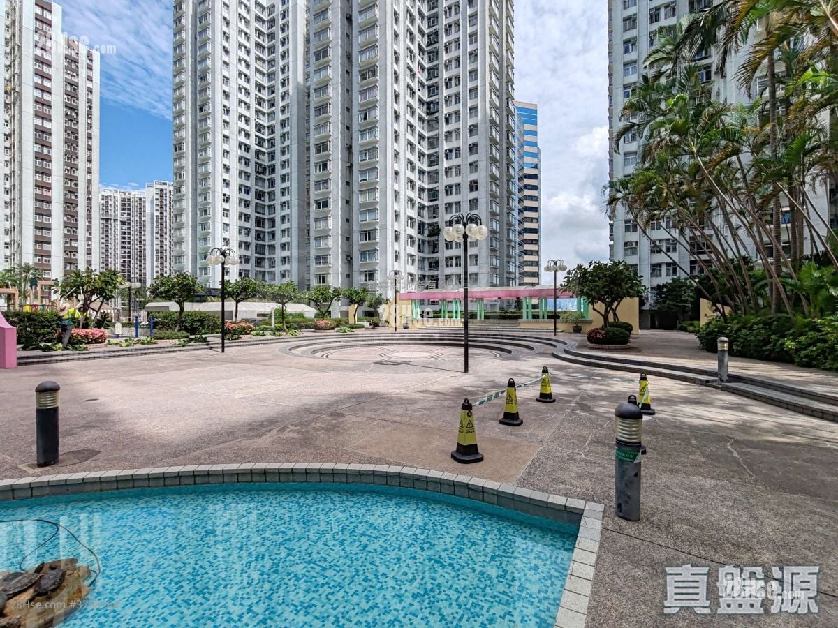 太古城 售盘 3 房 , 2 浴室 760 平方尺