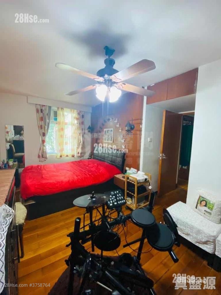 太古城 售盘 3 房 , 2 浴室 760 平方尺