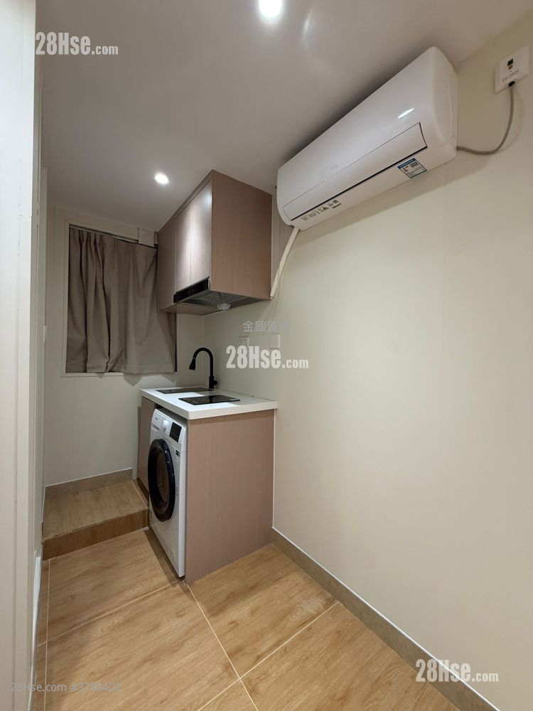 Man Yuen Building Rental Studio 166 ft²