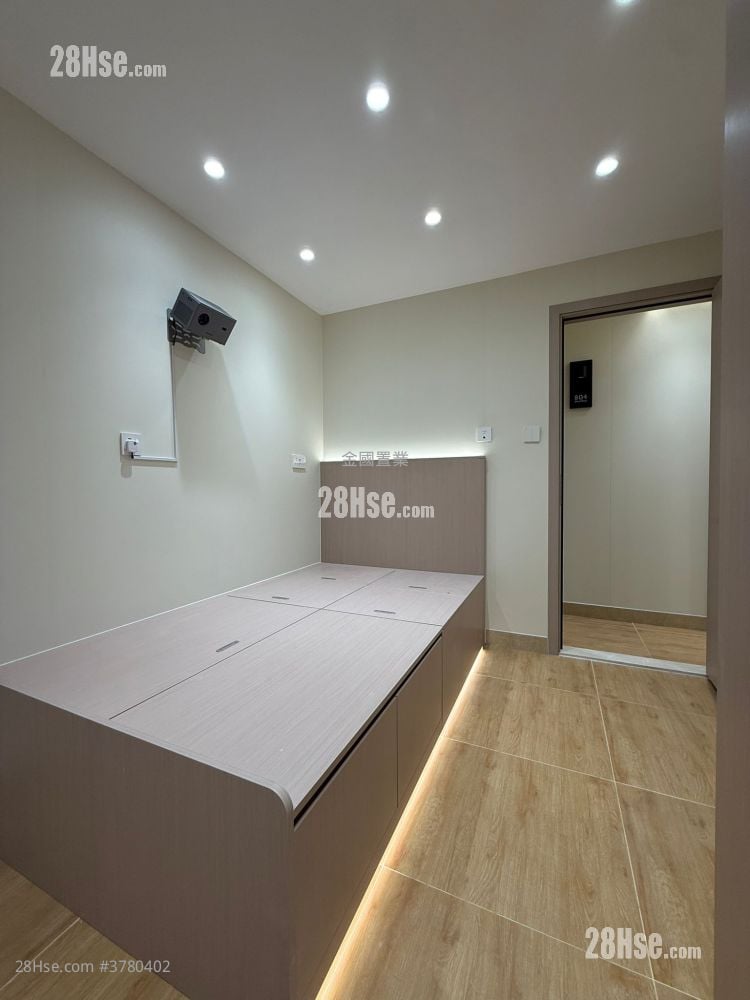 Man Yuen Building Rental Studio 166 ft²
