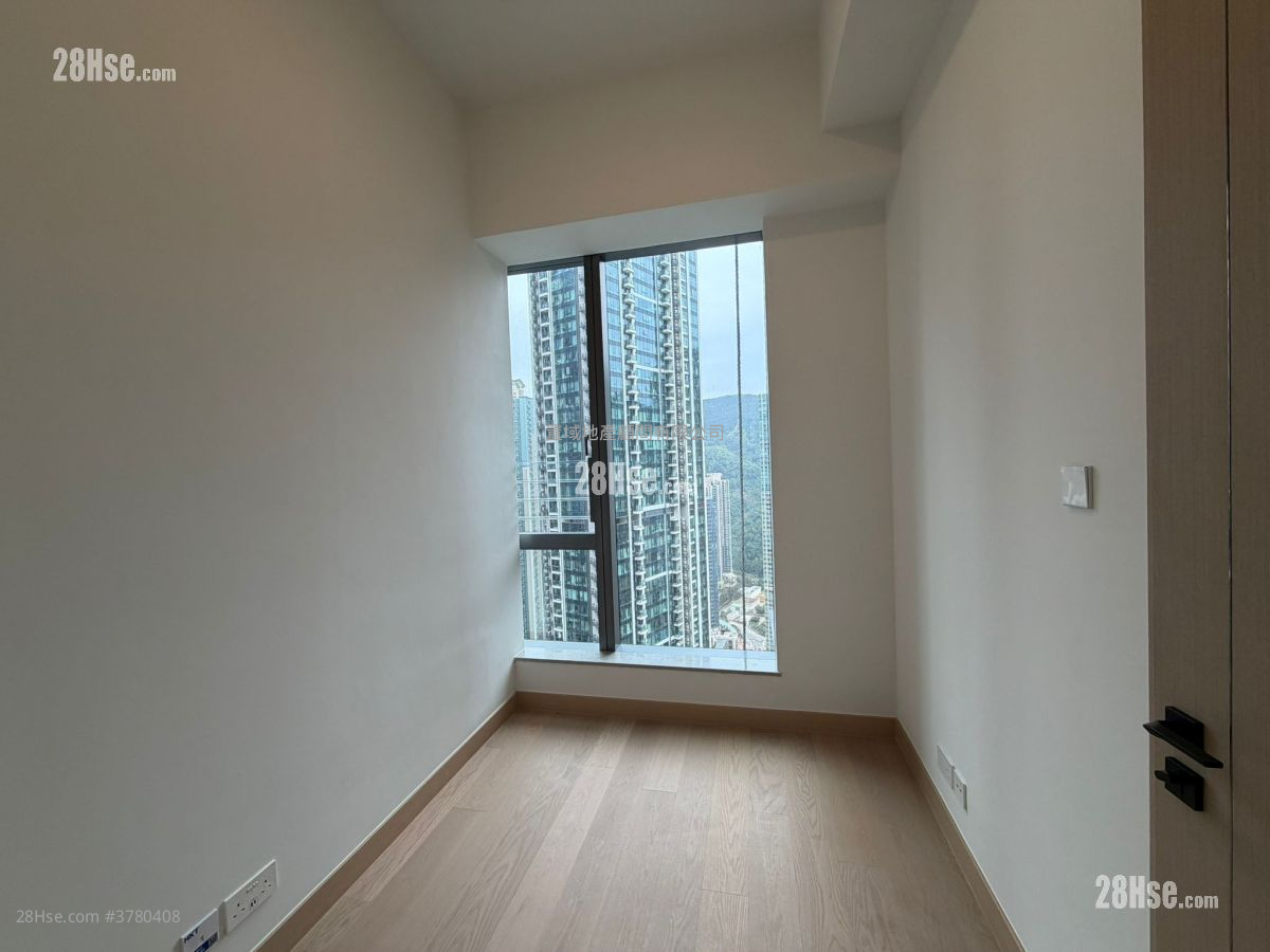 Seasons Place 售盘 1 房 , 1 浴室 322 平方尺