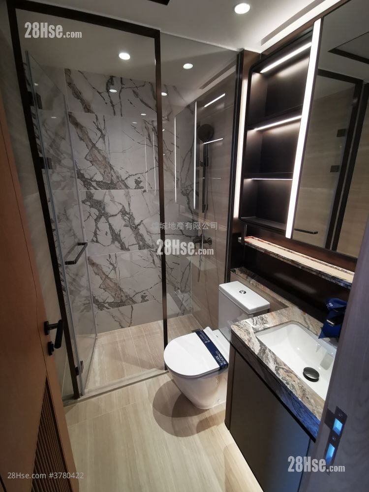 Topside Residence Rental 2 Bedrooms , 1 Bathroom 385 ft²