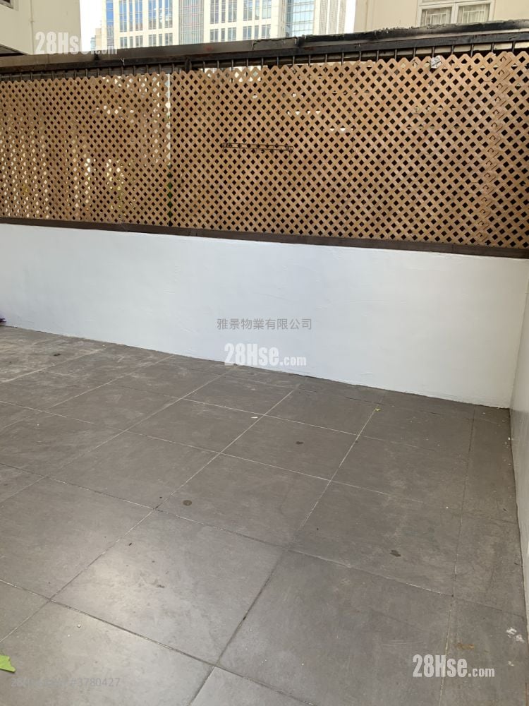 Healthy Gardens Sell 2 Bedrooms , 1 Bathroom 446 ft²