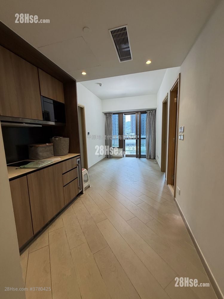 Lp10 Sell 2 Bedrooms , 1 Bathroom 542 ft²