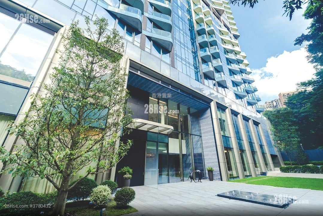 Homantin Hillside Rental 2 Bedrooms , 1 Bathroom 589 ft²