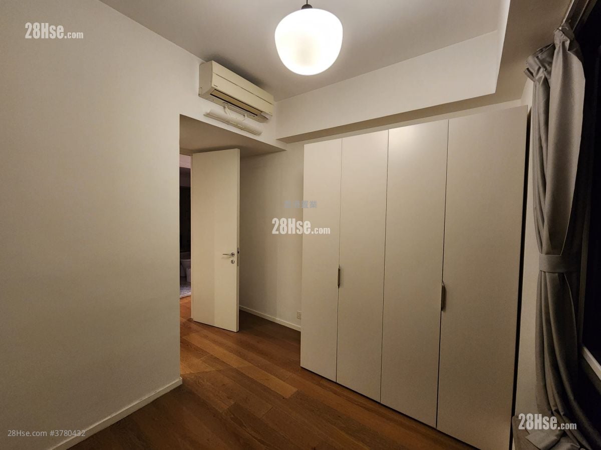 Homantin Hillside Rental 2 Bedrooms , 1 Bathroom 589 ft²