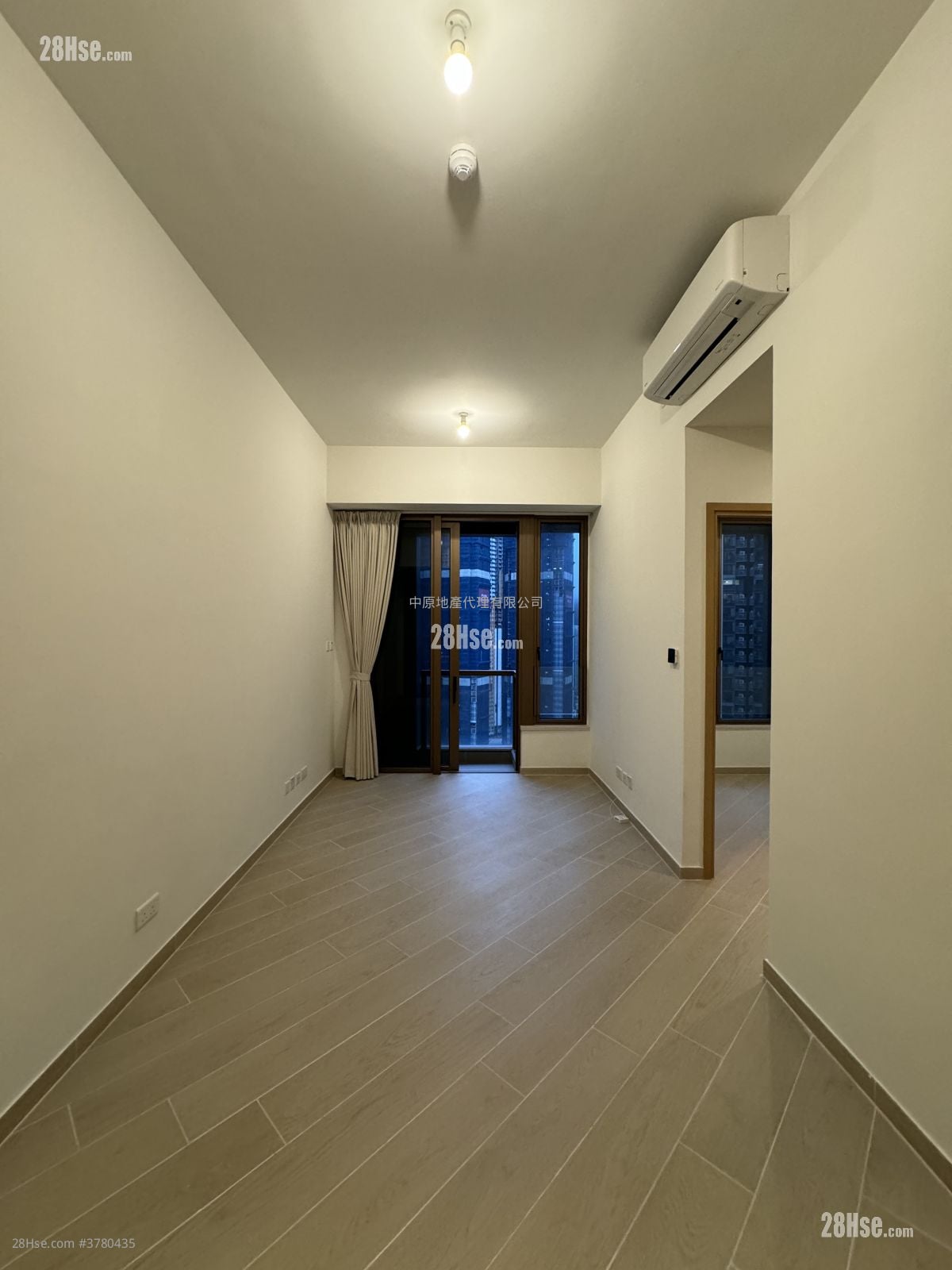 LP10 售盘 2 房 , 2 浴室 647 平方尺