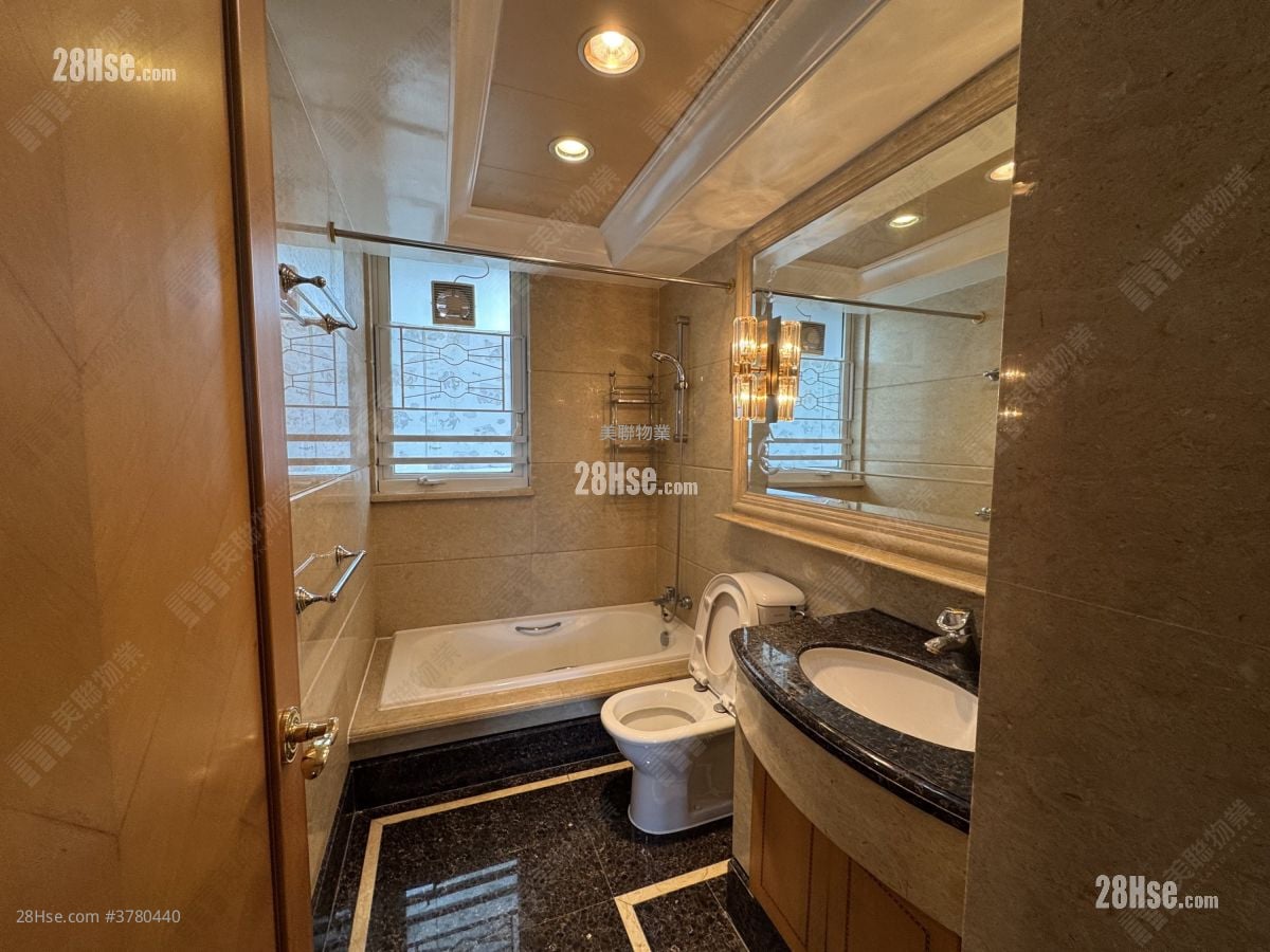 帝琴湾 租盘 4 房 , 2 浴室 1,326 平方尺