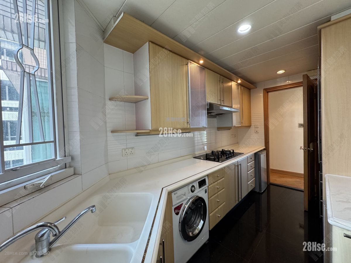 帝琴湾 租盘 4 房 , 2 浴室 1,326 平方尺