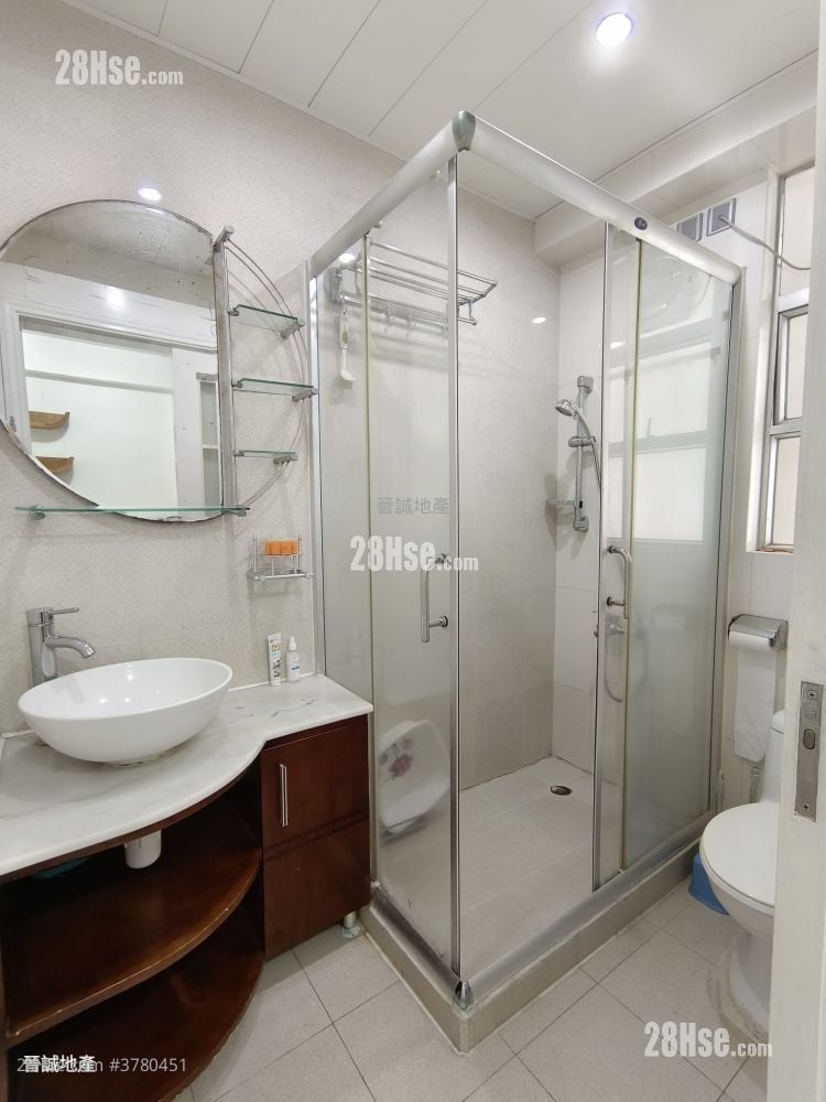 Lido Garden Rental 2 Bedrooms , 2 Bathrooms 617 ft²