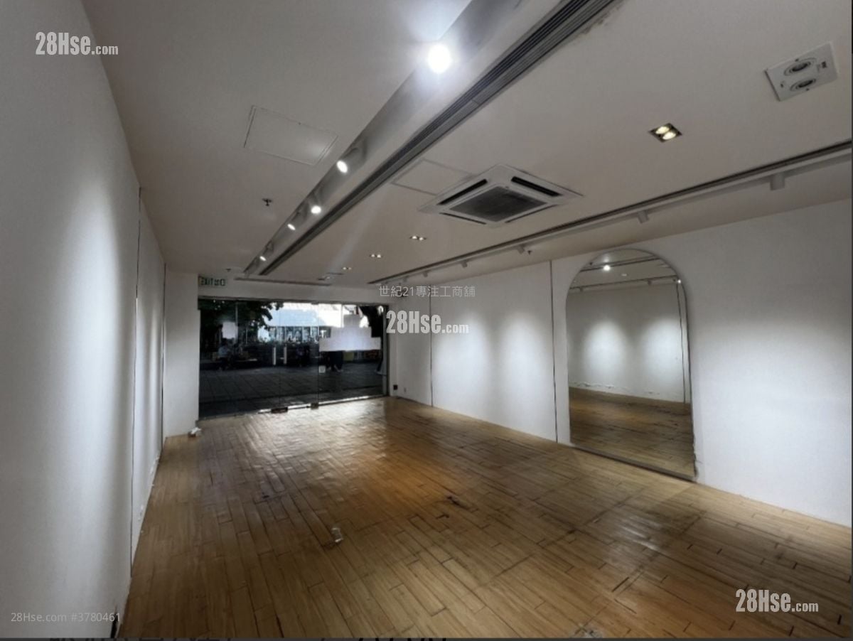 Park Lane Shopping Rental 1 Toilet