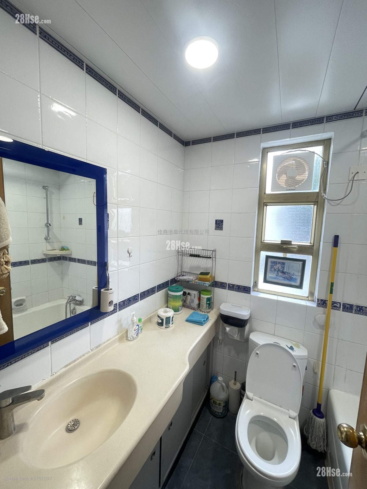 Sheungshui Sell 3 Bedrooms , 1 Bathroom 630 ft²