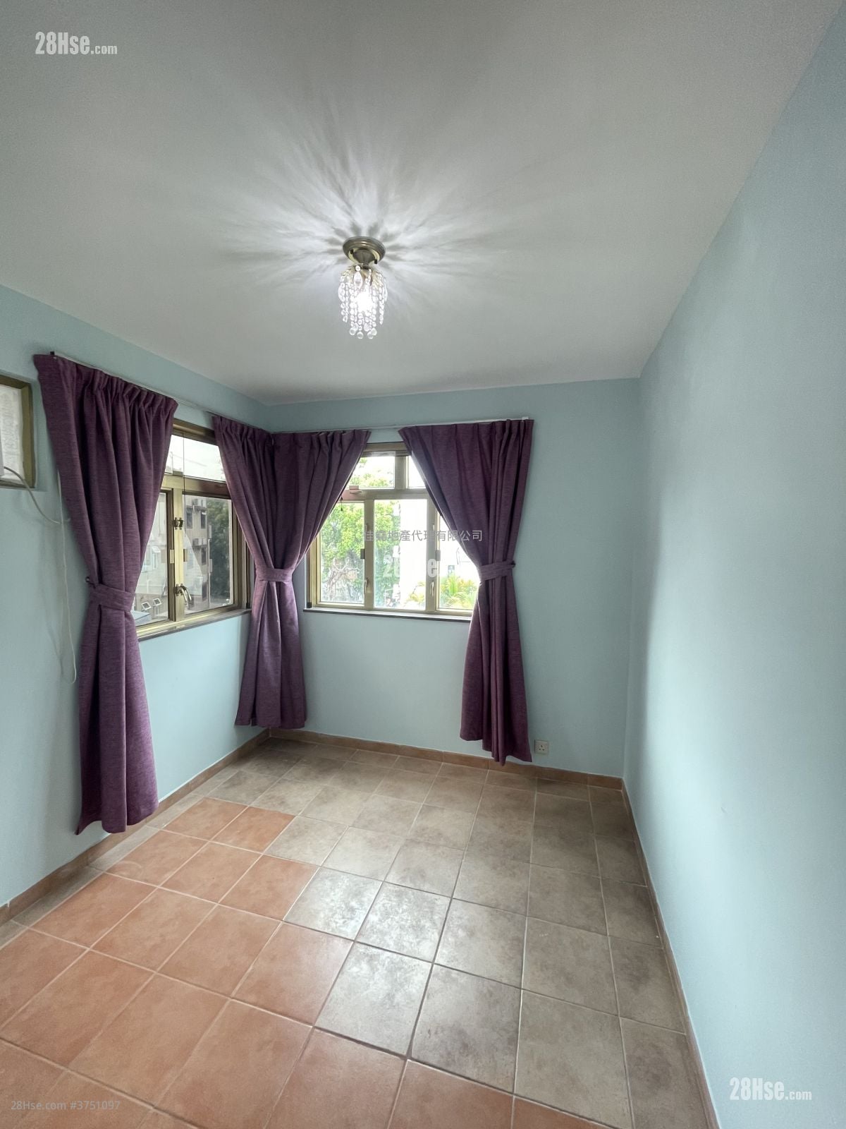 Sheungshui Sell 3 Bedrooms , 1 Bathroom 630 ft²