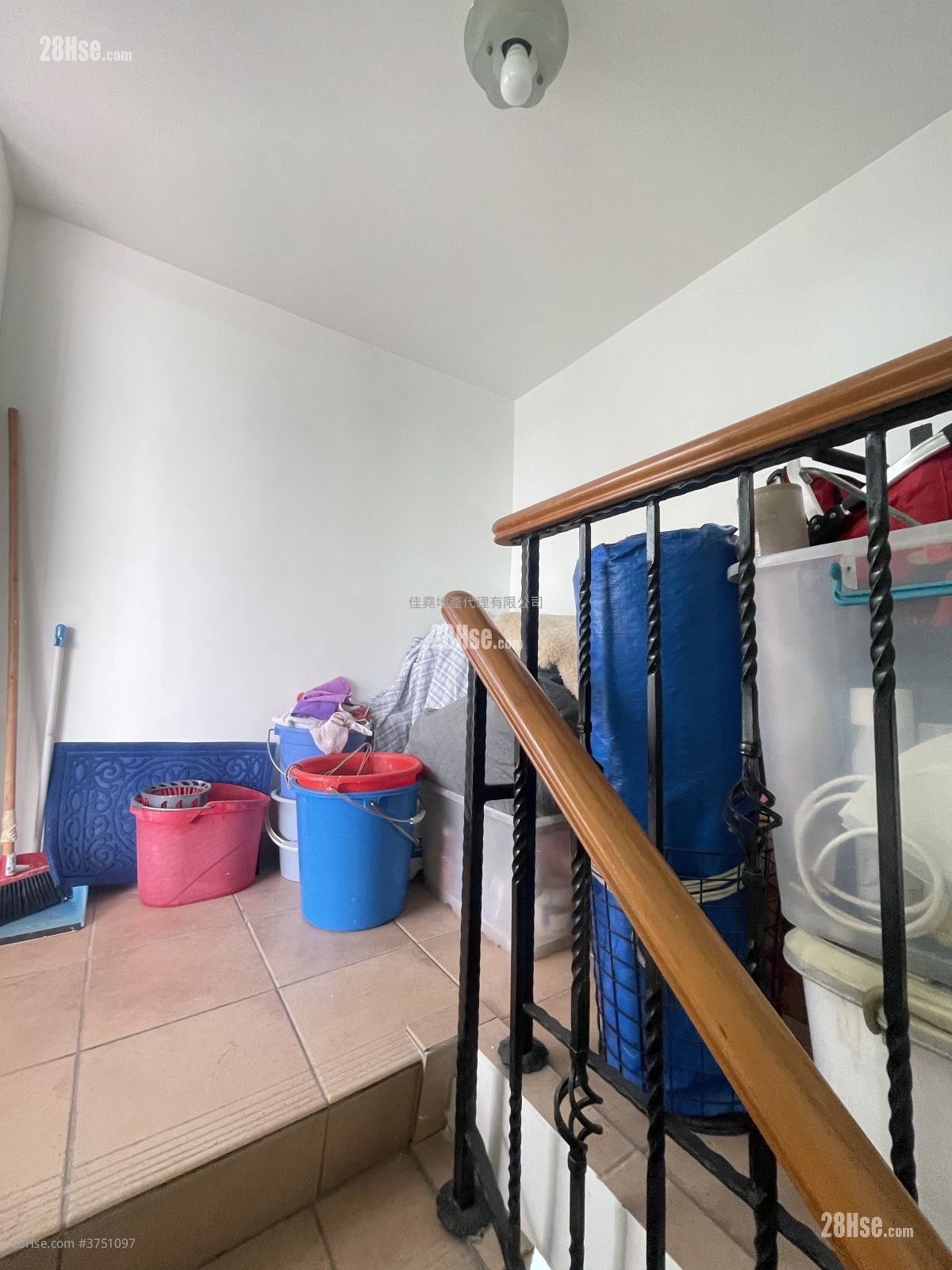 Sheungshui Sell 3 Bedrooms , 1 Bathroom 630 ft²