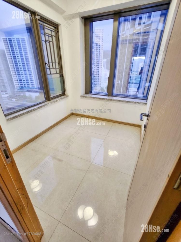 海之恋 售盘 3 房 754 平方尺