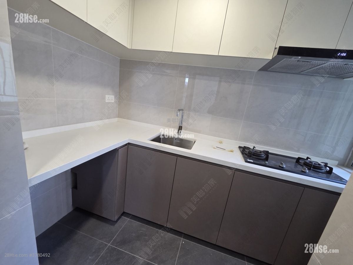 Yuk Ming Court Sell 440 ft²