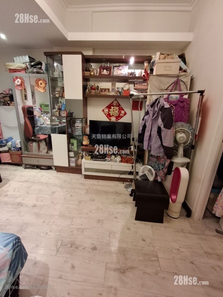 Phase 1 Of Mei King Mansion Sell 2 Bedrooms , 1 Bathroom 357 ft²