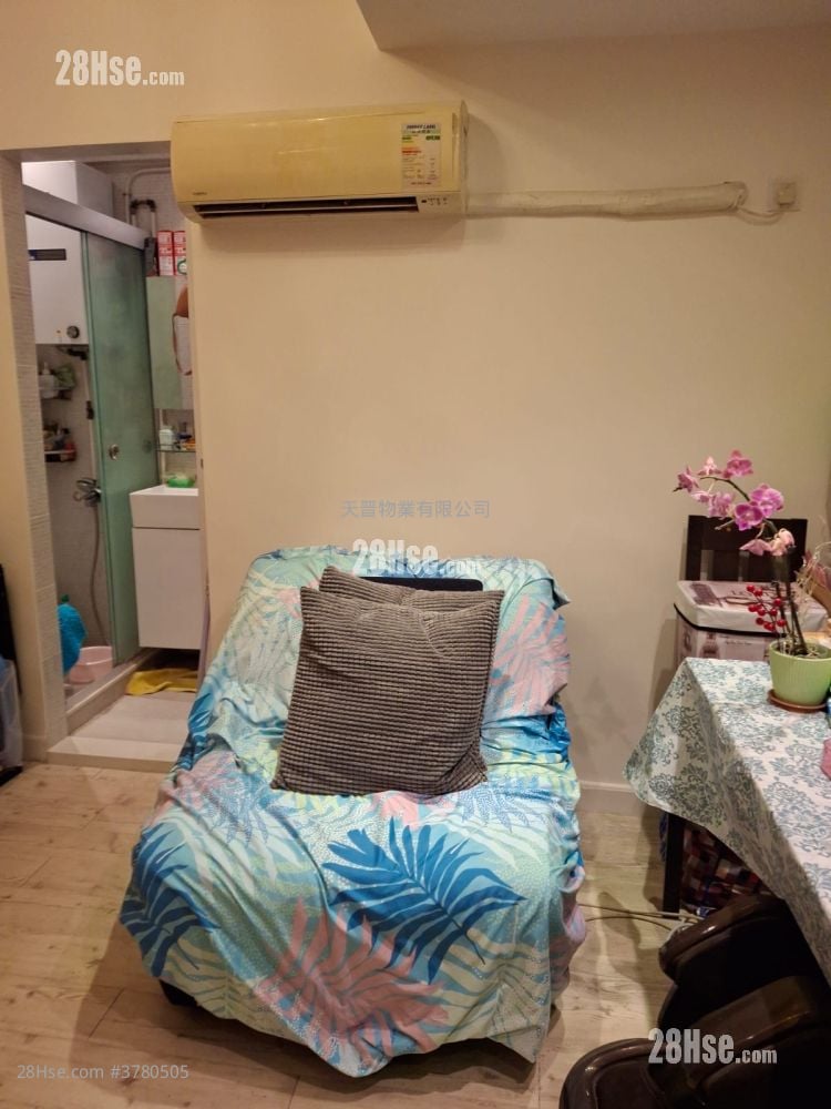 Phase 1 Of Mei King Mansion Sell 2 Bedrooms , 1 Bathroom 357 ft²